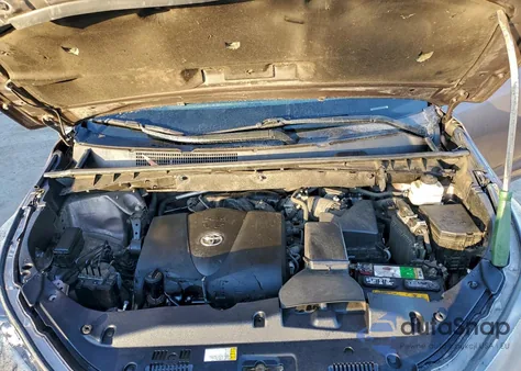 2018 Toyota Highlander Se z USA, uszkodzony, nr VIN 5TDJZRFH1JS827242